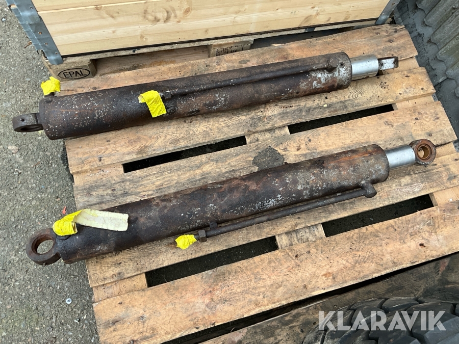 Hydraulcylindrar 2 st