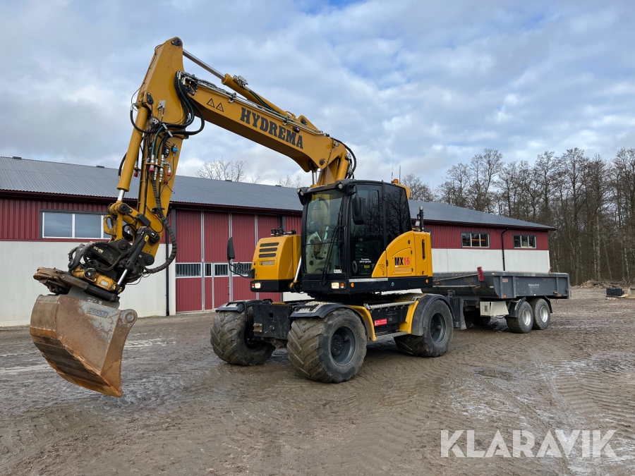 Grävmaskin Hydrema MX16 med vagn och tiltrotator