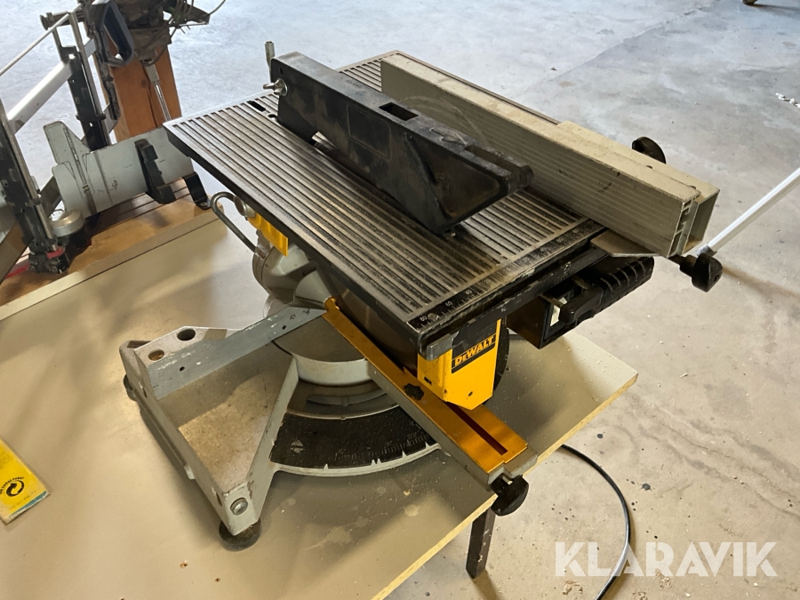 Bordssåg De Walt DW711