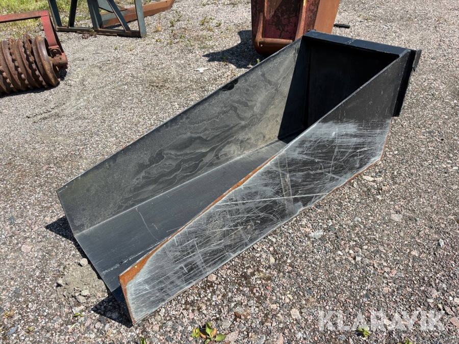 Återfyllnadsskopa med Avant-fäste