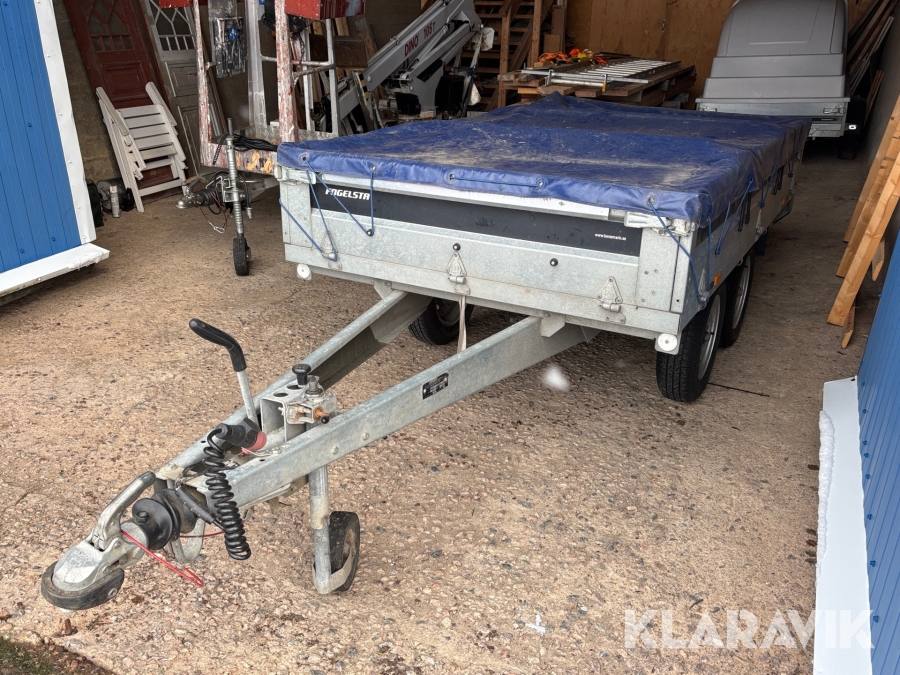 Personbilssläp Thule 4260TB