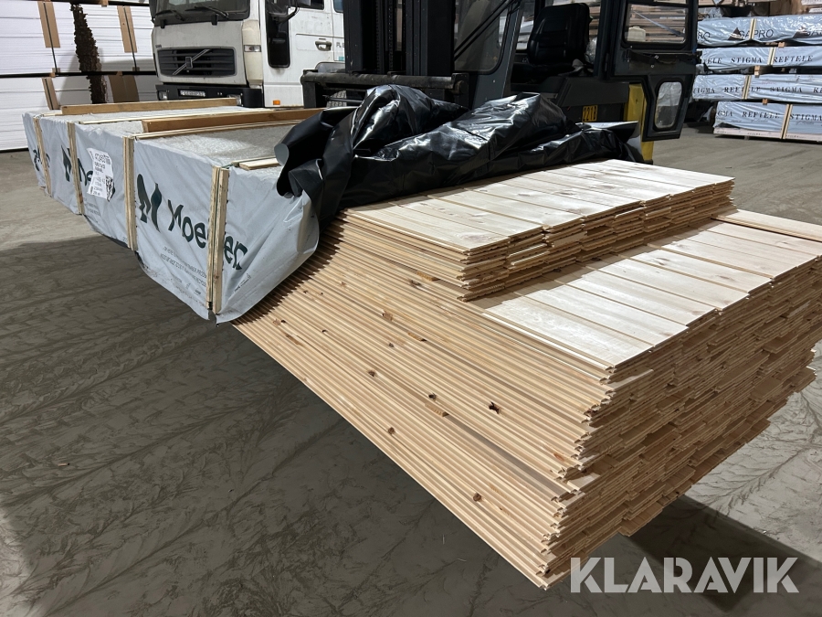 Innerpanel fasspont Moelven 13x120 furu ändspont