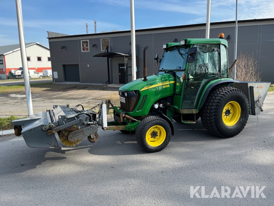 Kompakttraktor John Deere 4520