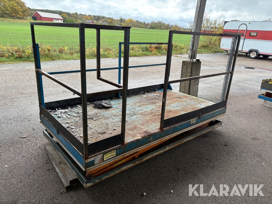 Lyftbord med räcke Trans Lyft 3000 kg