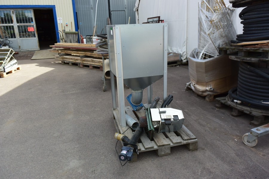 Pellets brännare med utrustning