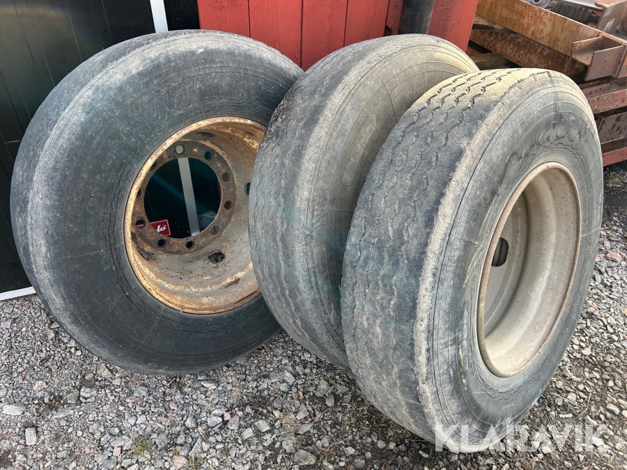 Lastbilsdäck 295/80R22.5 3st
