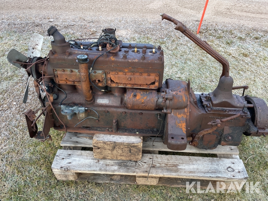 Lastbilsmotor med växellåda (Veteran) Volvo EB