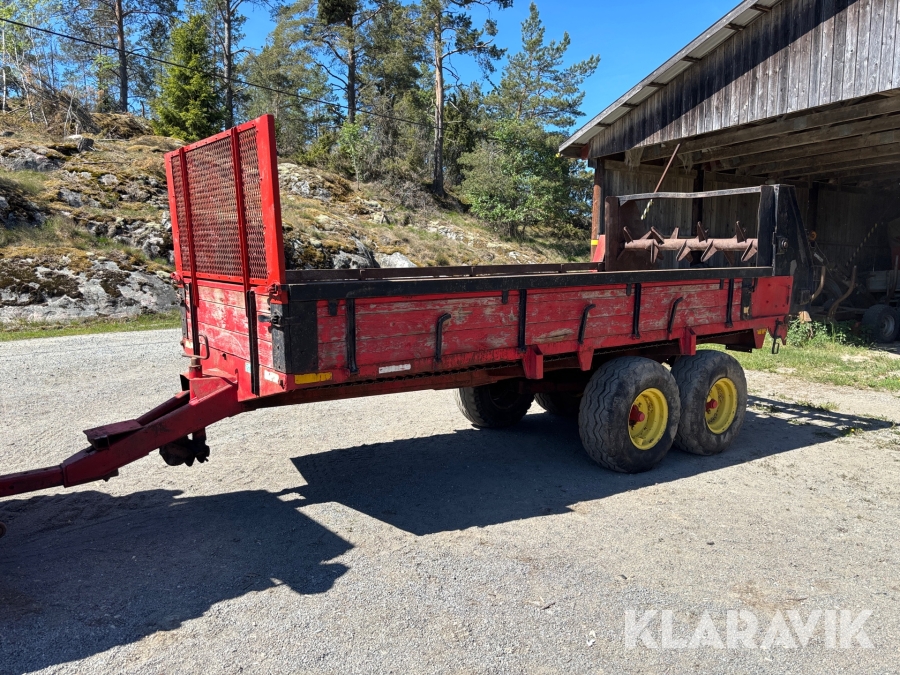 Fastgödselspridare TIM