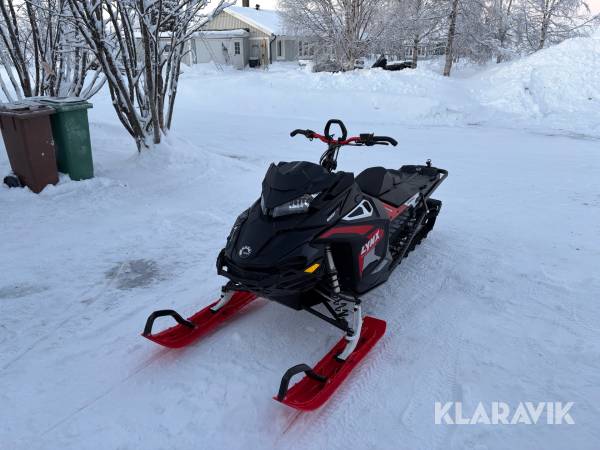 Snöskoter Lynx Shredder 600R, 3900