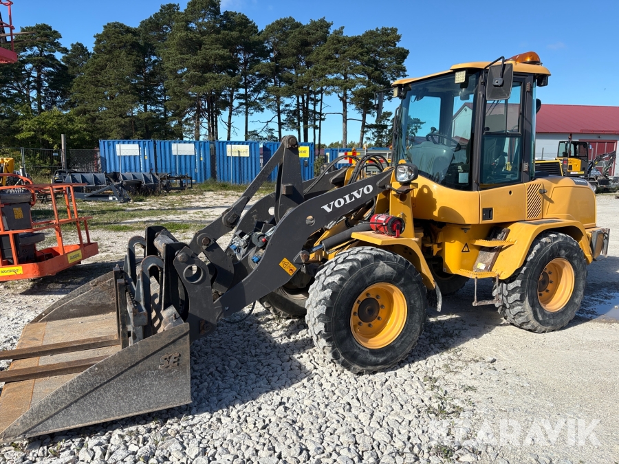 Hjullastare Volvo L35G med skopa & gafflar