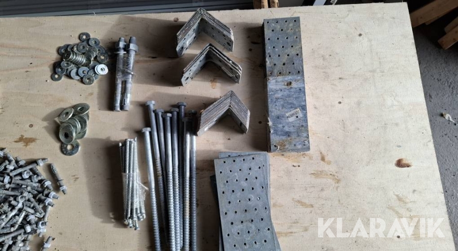 Diverse byggkomponenter