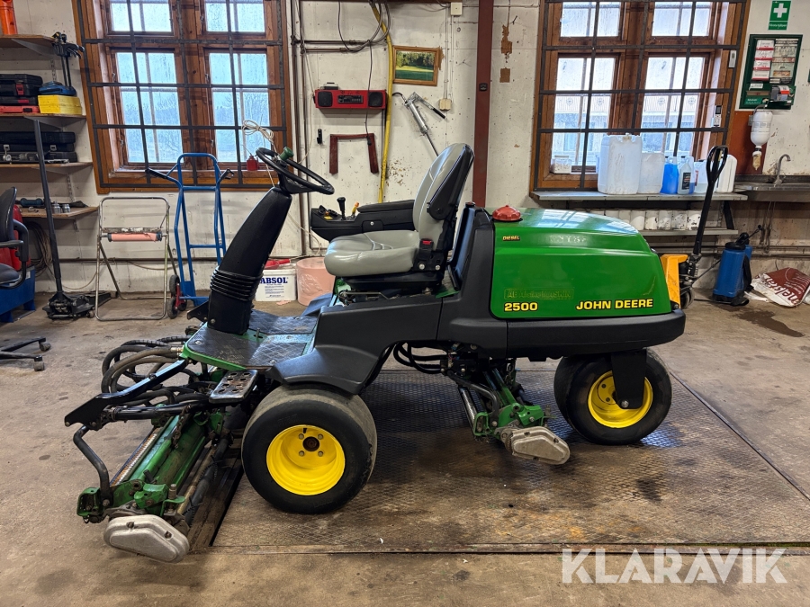 Gräsklippare John Deere 2500