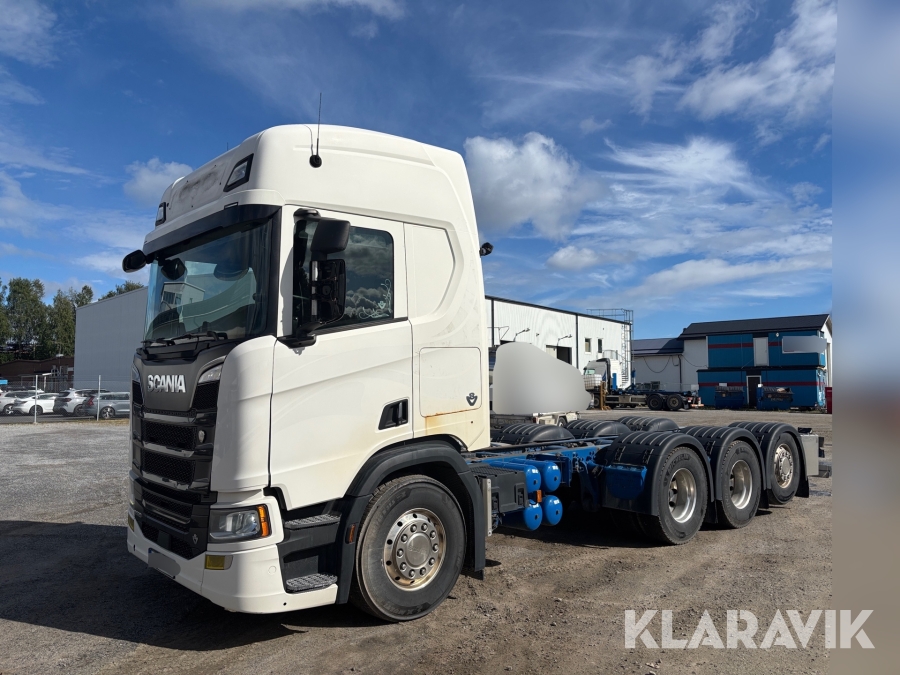 Lastbil Scania R520 8x4/4 chassi