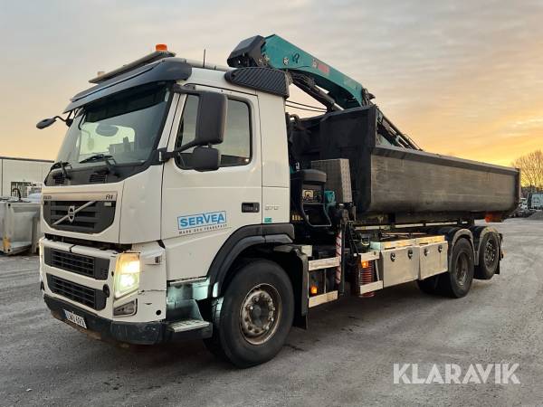 Kranväxlare Volvo FM 370 med HIAB 211 E 6-HIPRO kran, och JOAB L17 växlare