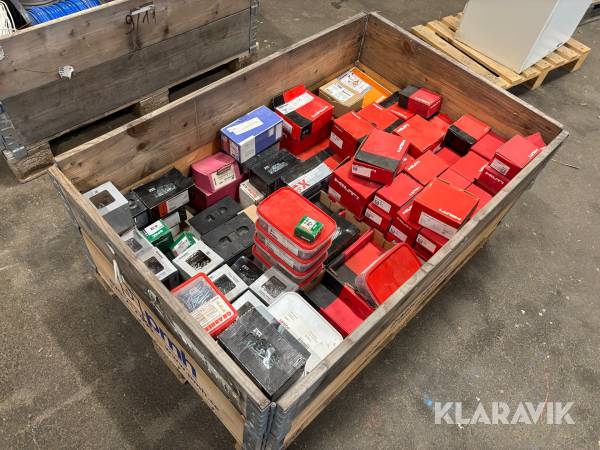 Diverse infästning - 1 pall