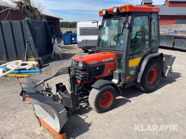 Redskapsbärare Kubota B2410