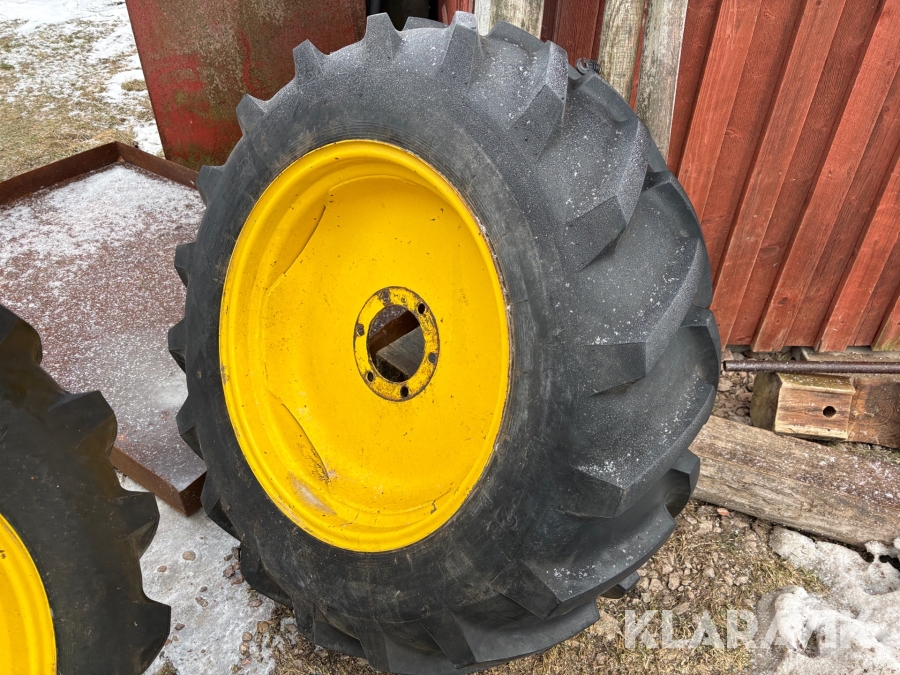 Traktordäck OLSZTYN 12,4-28 2 st