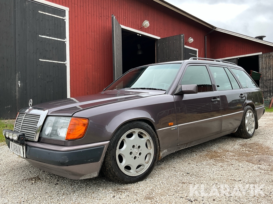 Veteranbil Mercedes-Benz E300 TDT Sportline