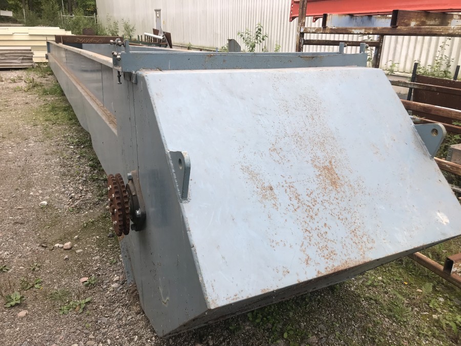 Transportbana med skrapor