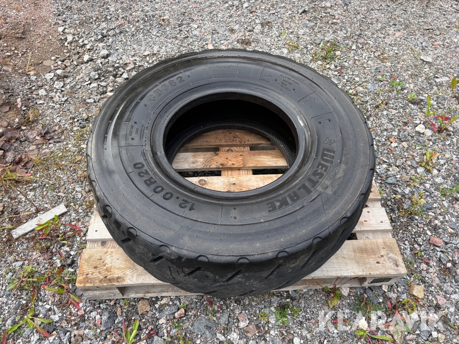 Entreprenaddäck Westlake 12.00R20