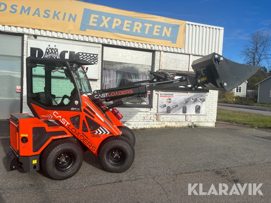 Redskapsbärare Castloaders 33T LX med vikplog