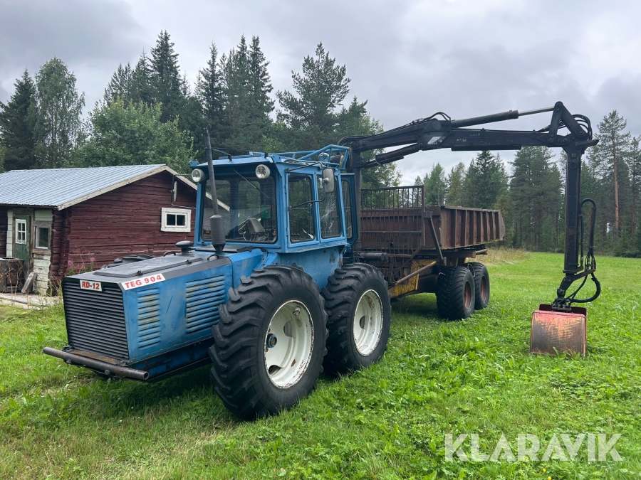 Skotare med tippflak och Timmerrede Ford Teg 904