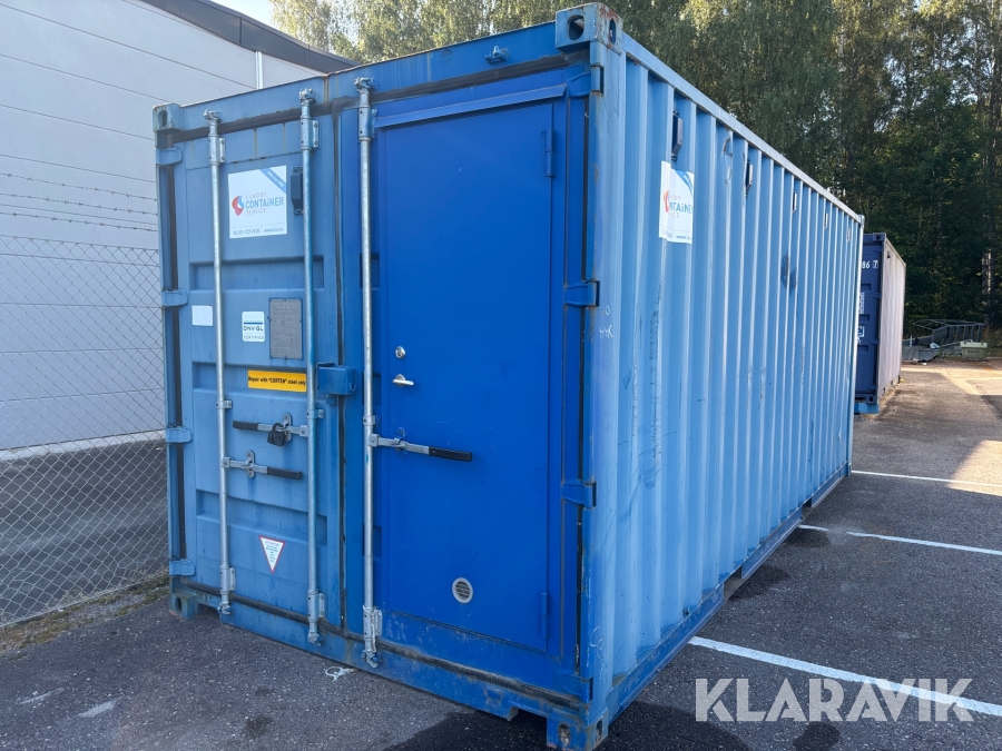 Container 20 fot förberedd för batteriladdning och elbilsladdning