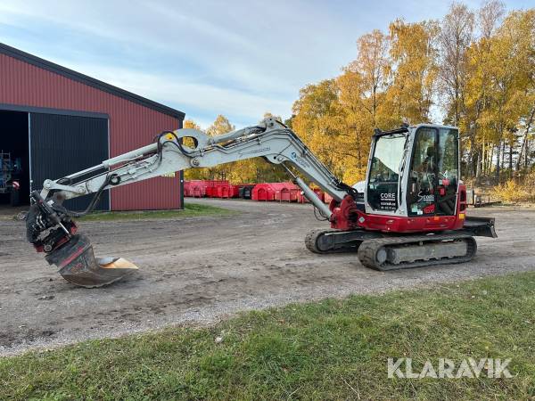 Grävmaskin Takeuchi TB370 med redskap