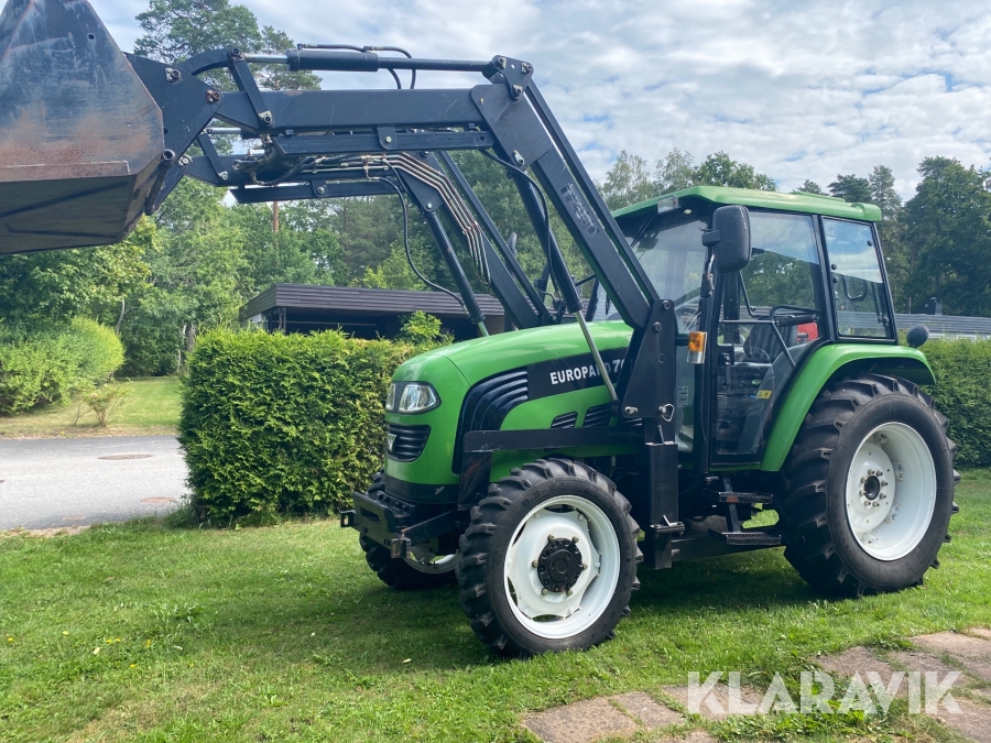 Traktor Europard 704 med frontlastare