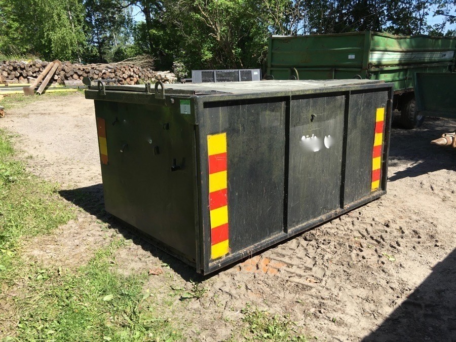 Klaravik Auktioner Container med lock