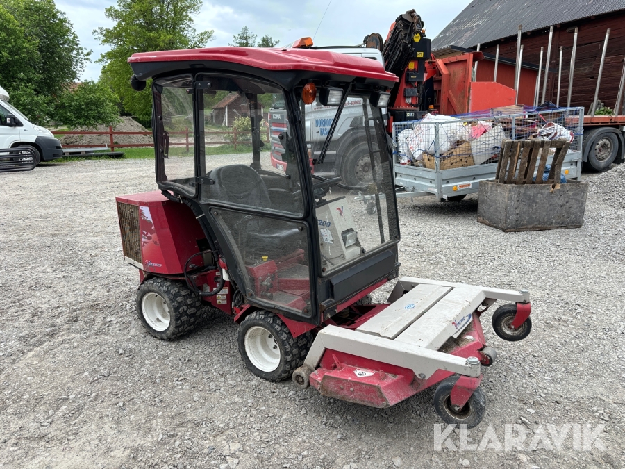 Redskapsbärare Ventrac 3200