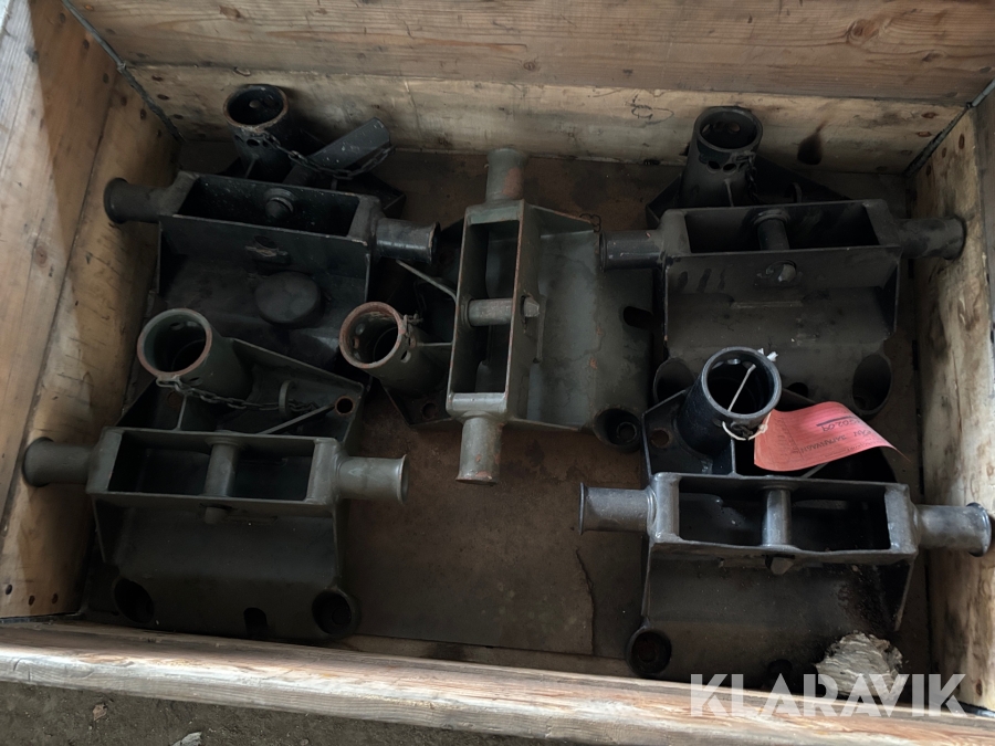 Bogserfästen till bandvagn Hägglunds BV206 5st