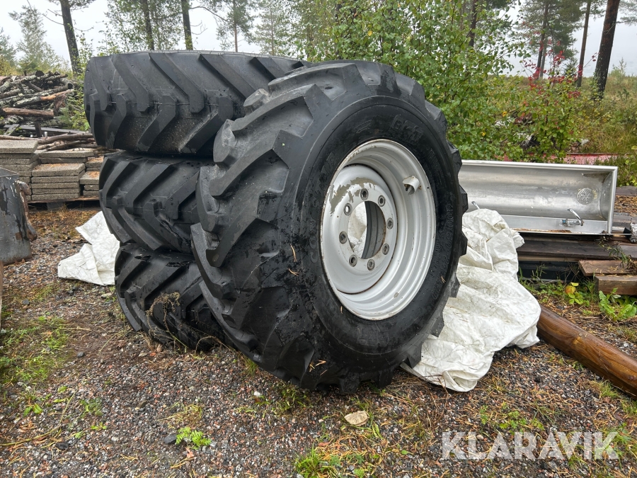 Entreprenaddäck med fälg Con Star 400/80-24