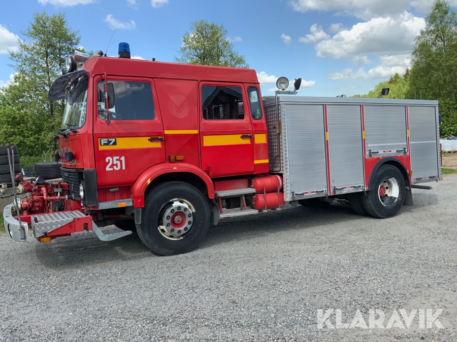Brandbil Volvo F7 4X2 med frontpump