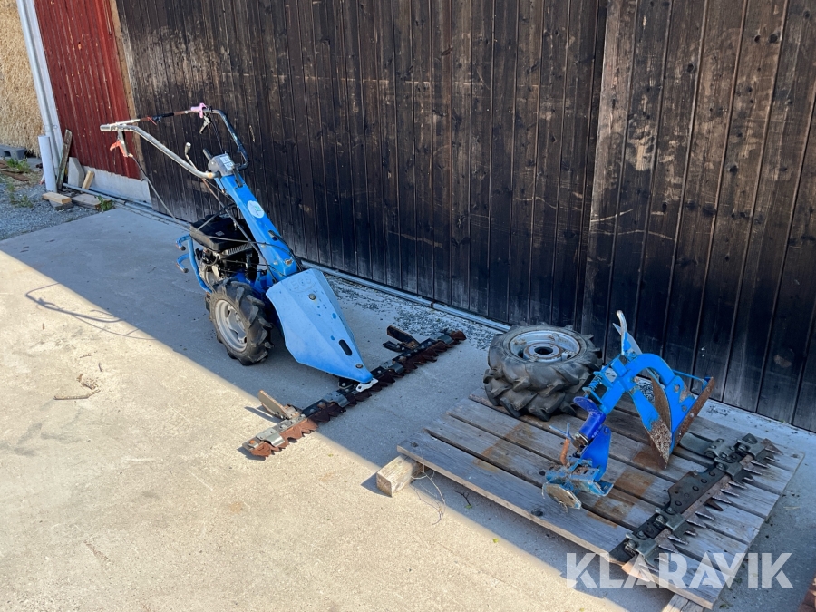 Tvåhjulsdriven traktor BCS