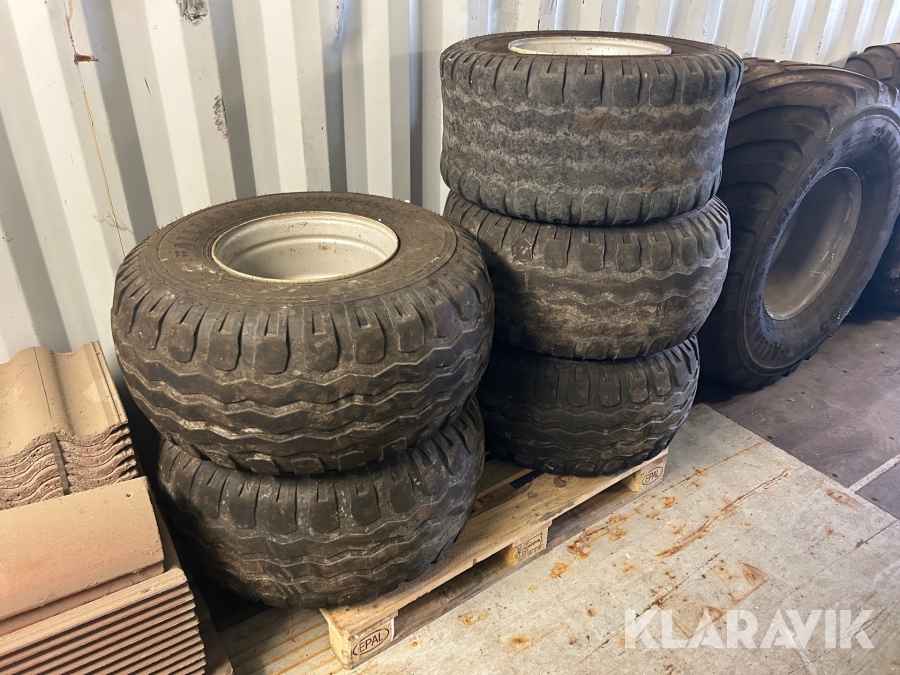 Däck på fälg 4 st Alliance 320 Value Plus 400/60-15.5