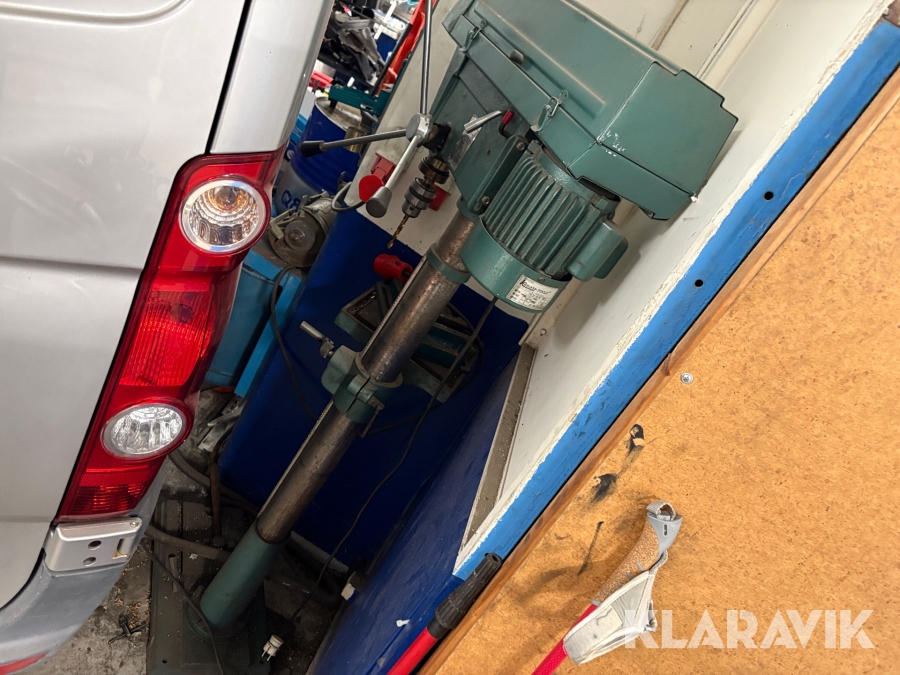 Pelarborrmaskin Kamasa-tools DP 180 FM