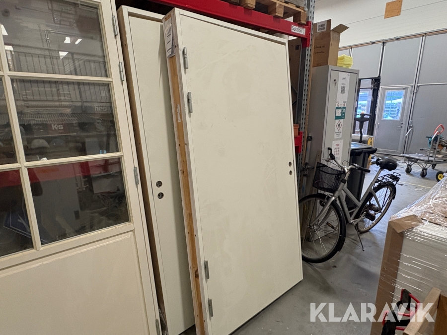 Innerdörrar 2 st med karm 11x21 furu Swedoor