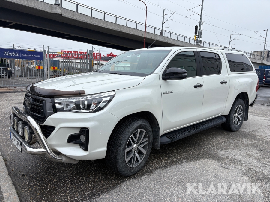 Pickup Toyota Hilux Dubbelhytt 2,4 AWD