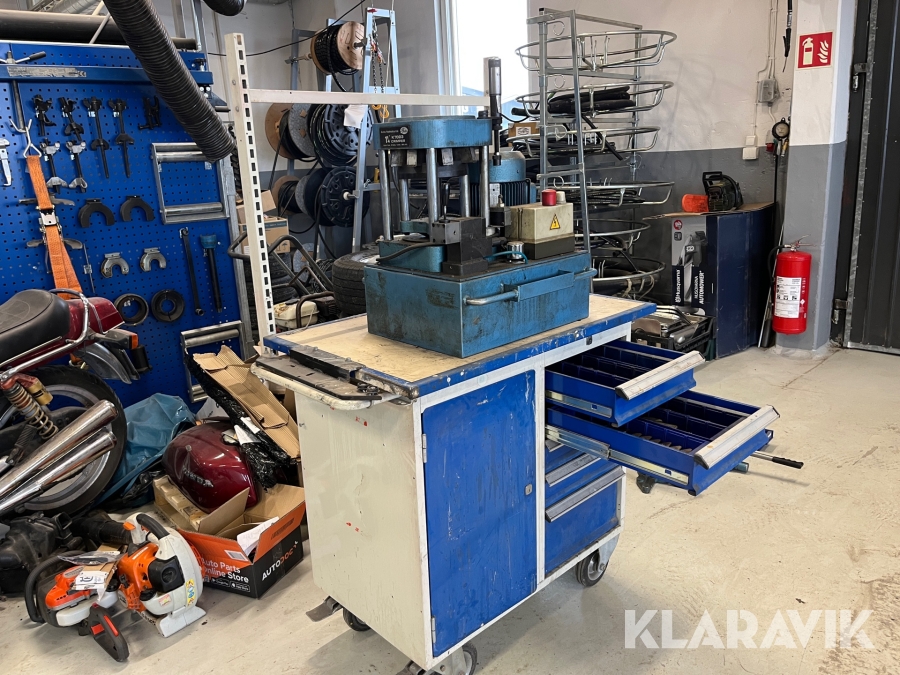 Hydraulpress Gates hydraulics K7003, Köping, Klaravik auktio
