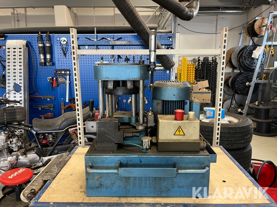 Hydraulpress Gates hydraulics K7003, Köping, Klaravik auktio