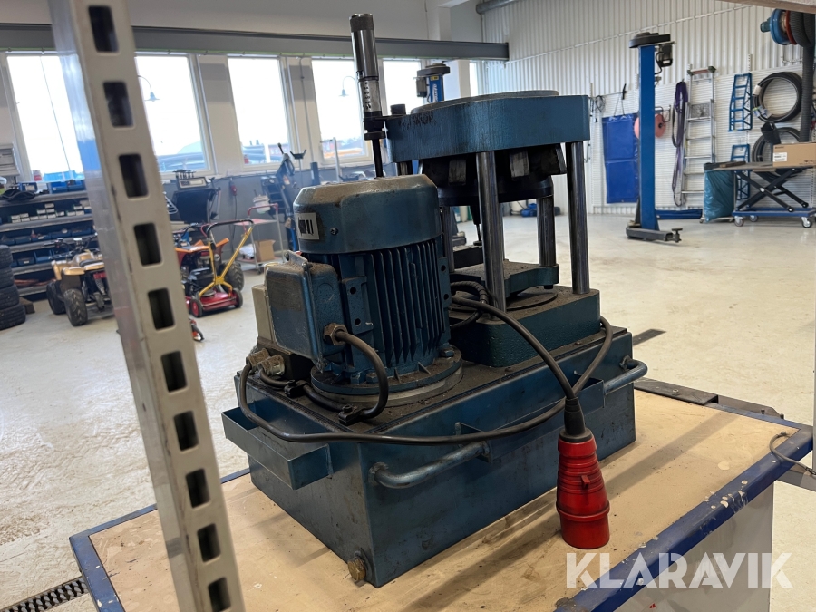 Hydraulpress Gates hydraulics K7003, Köping, Klaravik auktio