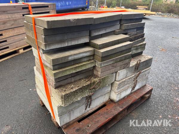 Parti med stenplattor / block Blandade storlekar 40 st