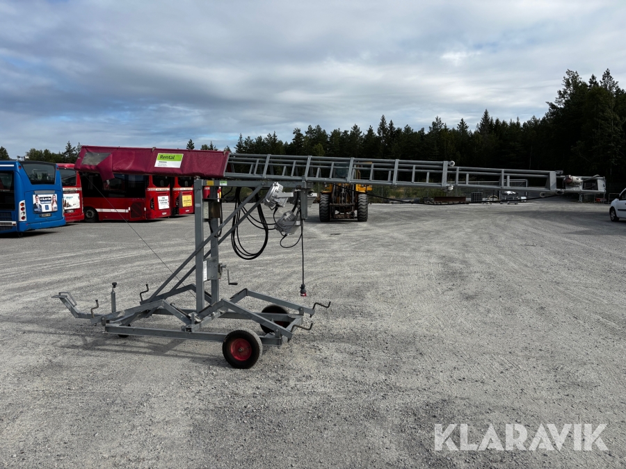 Belysningsmast FeRex Conlight 12 med armaturer