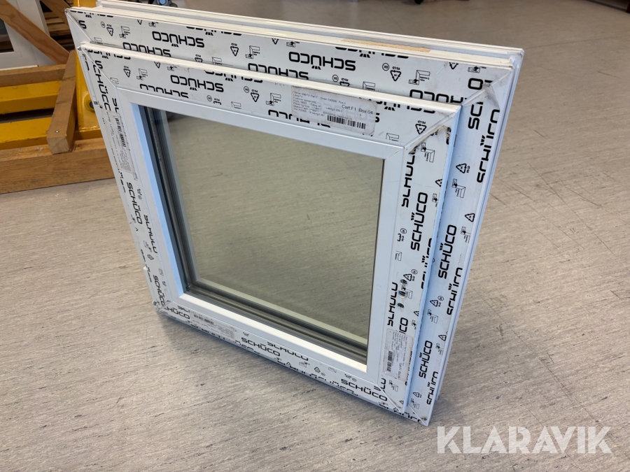 Badrumsfönster vänsterhängd klarglas Enomic 6x6