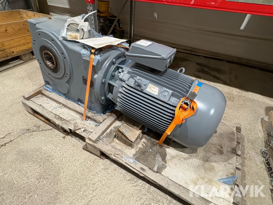 Kugghjulsmotor/växellåda Drivesystems SK 9082.1AZBR-225MP/4 TF