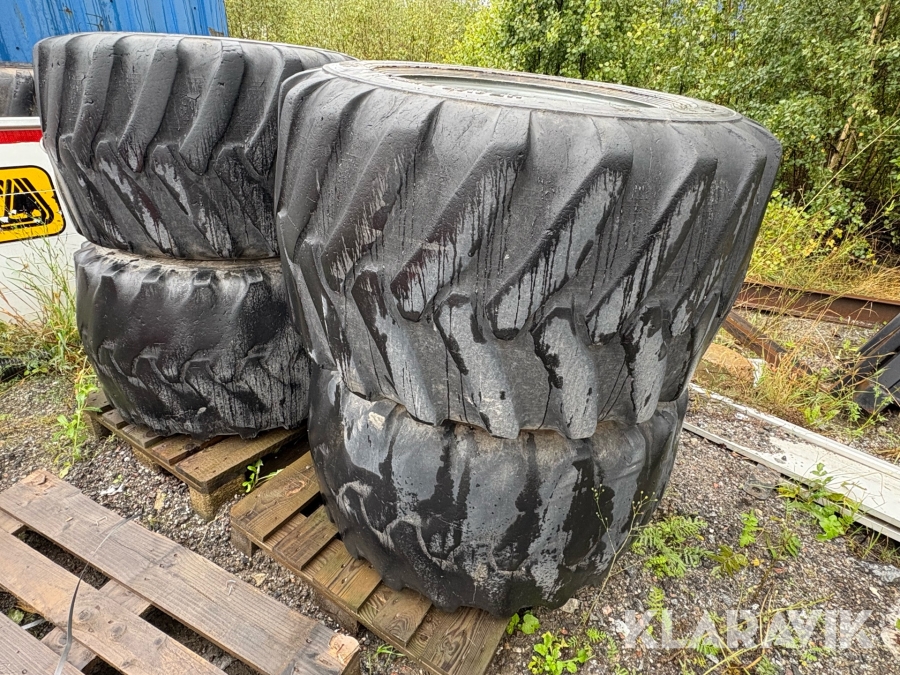 Entreprenaddäck Alliance 600/40-22.5 8st PU fyllda 