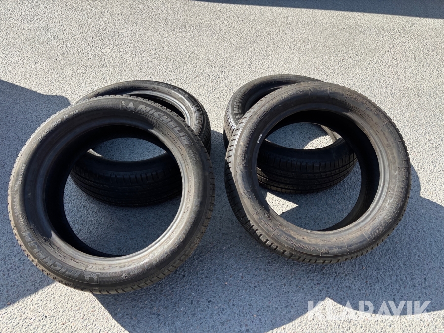 Personbilsdäck Michelin 245/50 R19