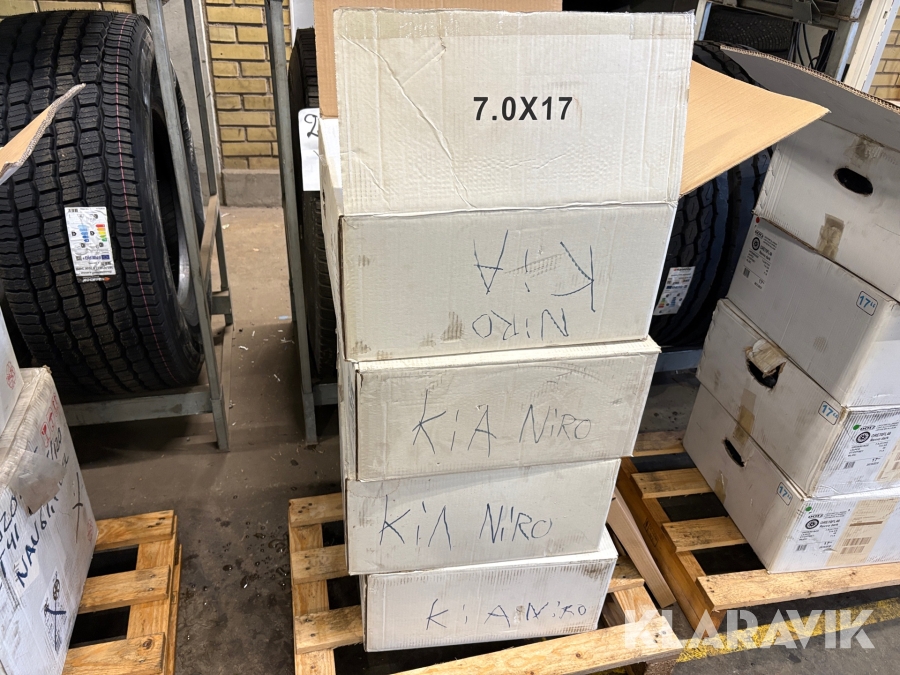 Fälgar Dezent Tz dark 7jx17H2 4st