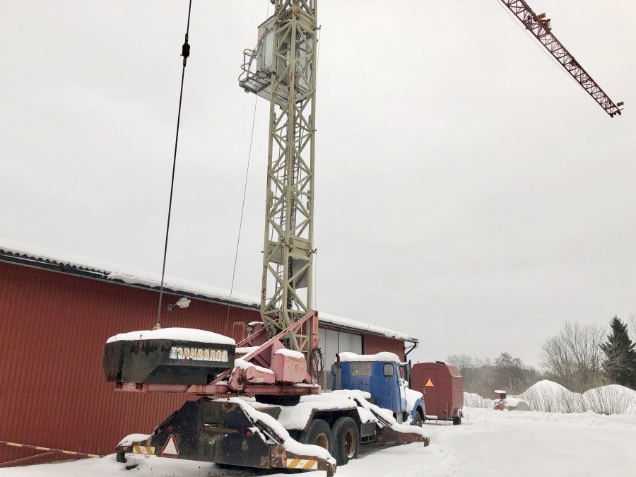  Tornborg T33 / Byggkran på Scania 111 